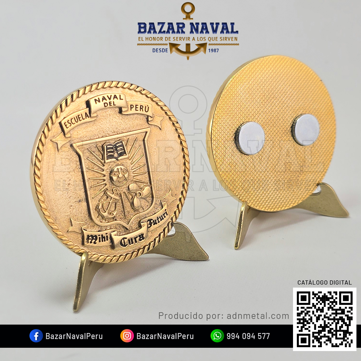 Moneda Escuela Naval del Perú y escudo Marina de Guerra del Perú enchapada en oro